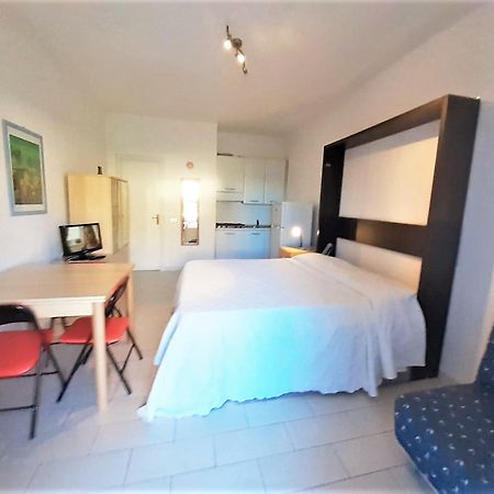 Baia De Bahas - Apartments & Resort Marinella  Luaran gambar