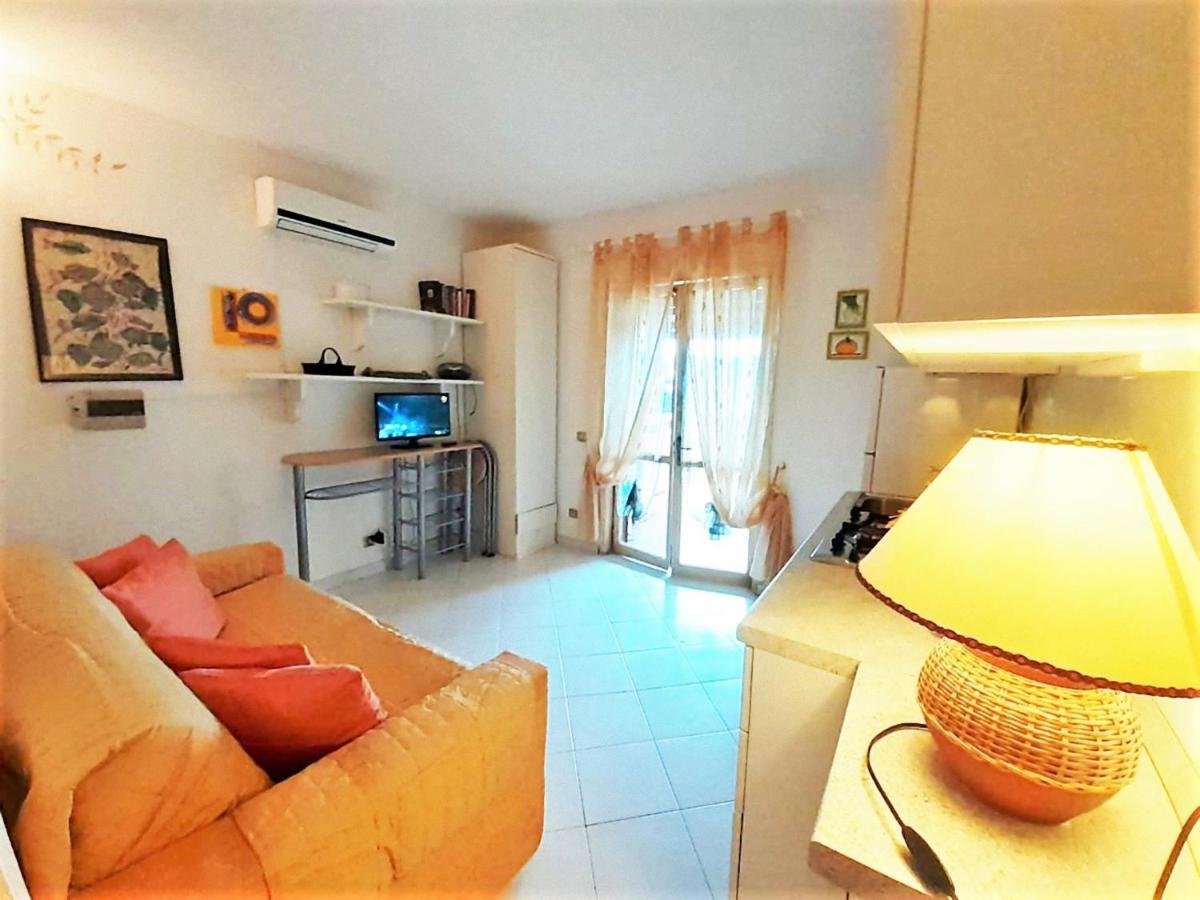 Baia De Bahas - Apartments & Resort Marinella  Luaran gambar