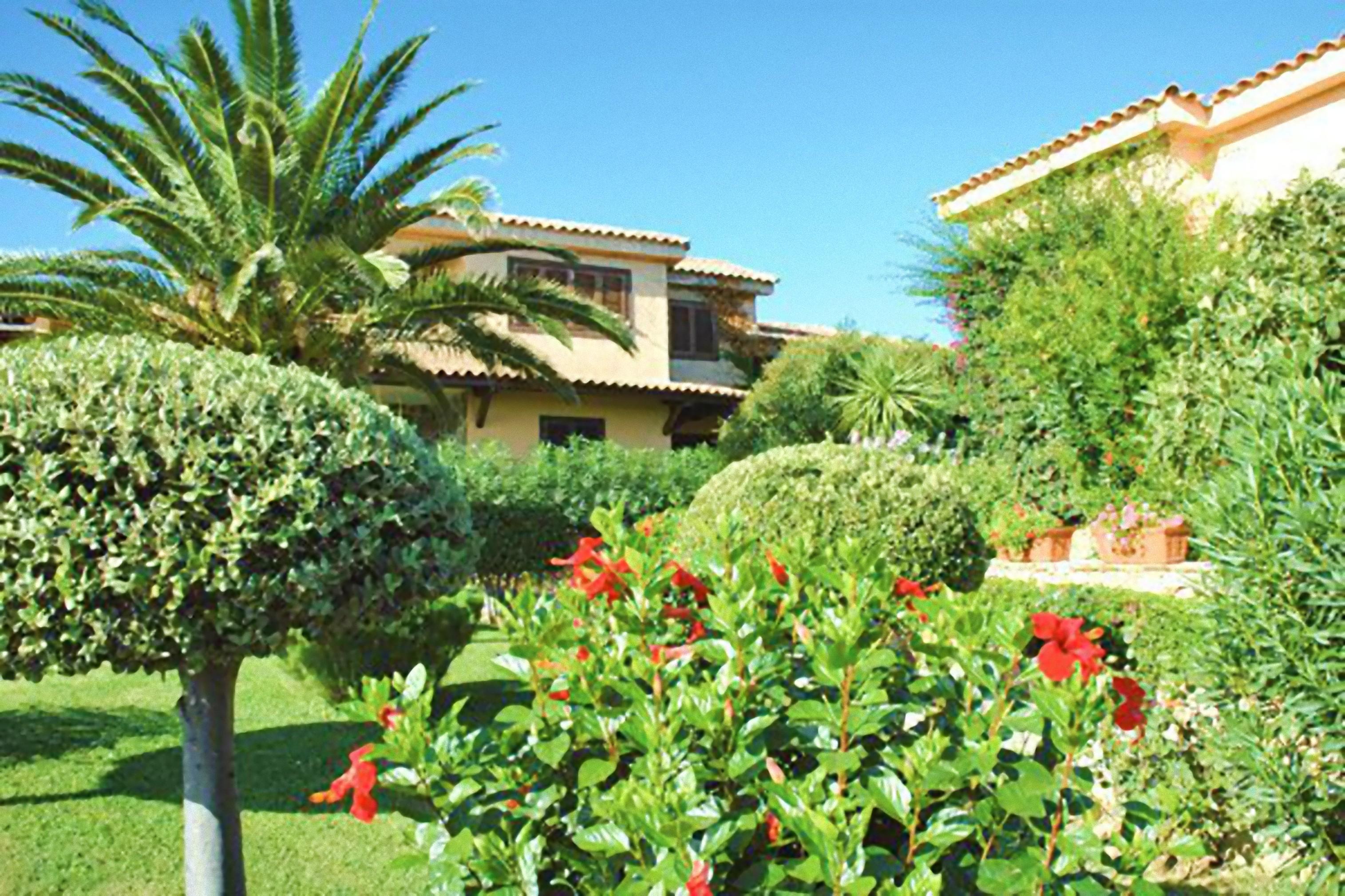 Baia De Bahas - Apartments & Resort Marinella  Luaran gambar