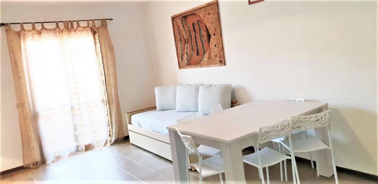Baia De Bahas - Apartments & Resort Marinella  Luaran gambar
