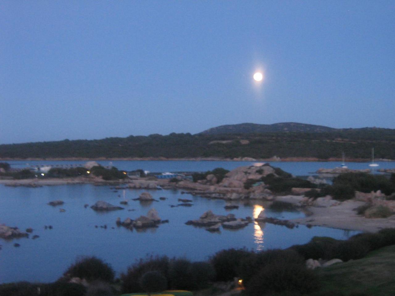 Baia De Bahas - Apartments & Resort Marinella  Luaran gambar