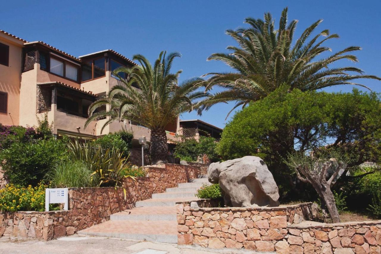 Baia De Bahas - Apartments & Resort Marinella  Luaran gambar